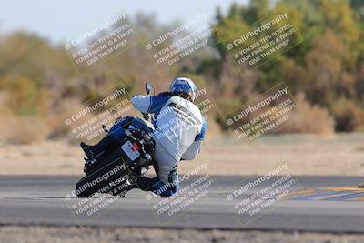 media/Dec-18-2022-SoCal Trackdays (Sun) [[8099a50955]]/Turn 7 Backside (1125am)/